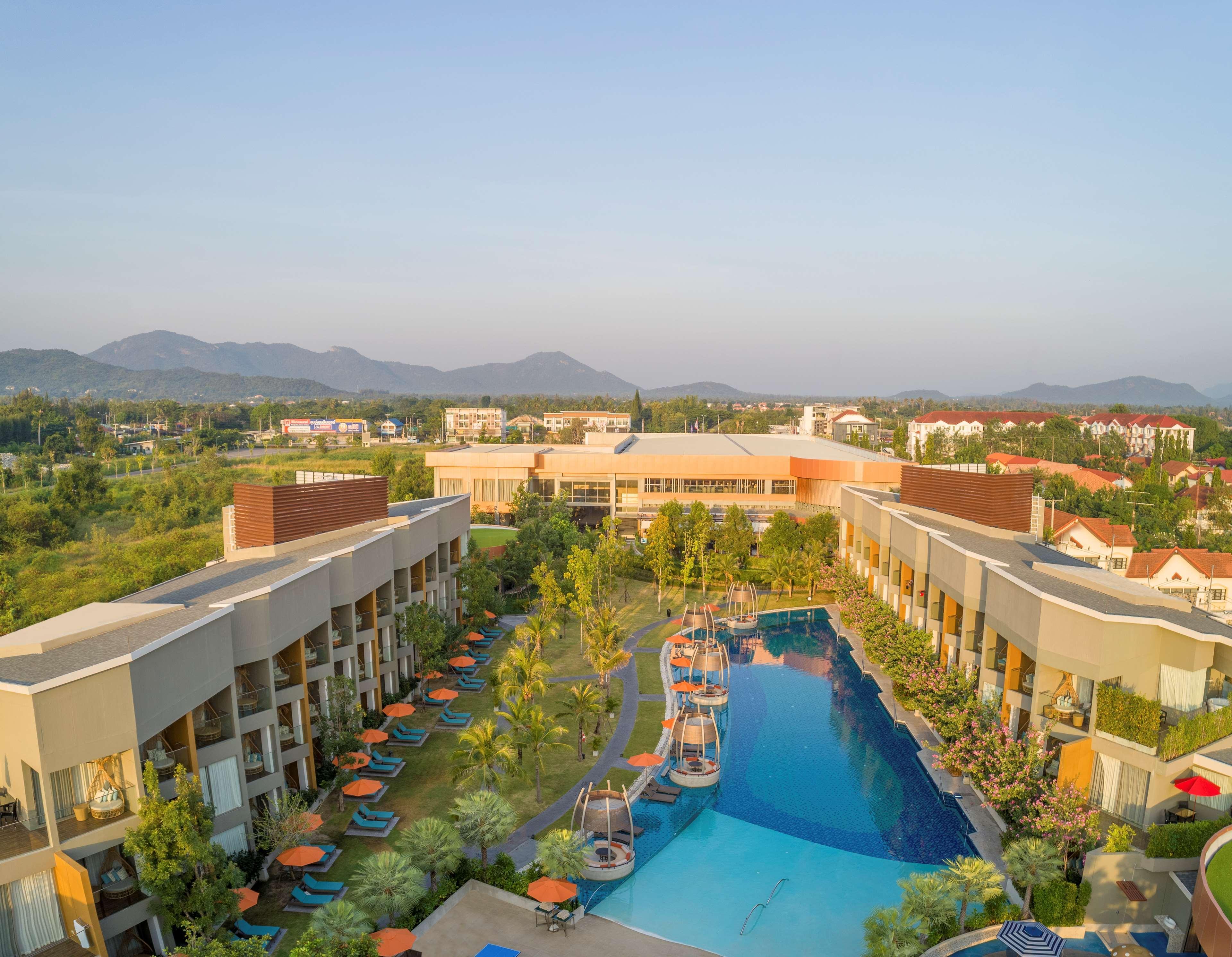 Avani+ Hua Hin Resort Cha-Am Exteriör bild